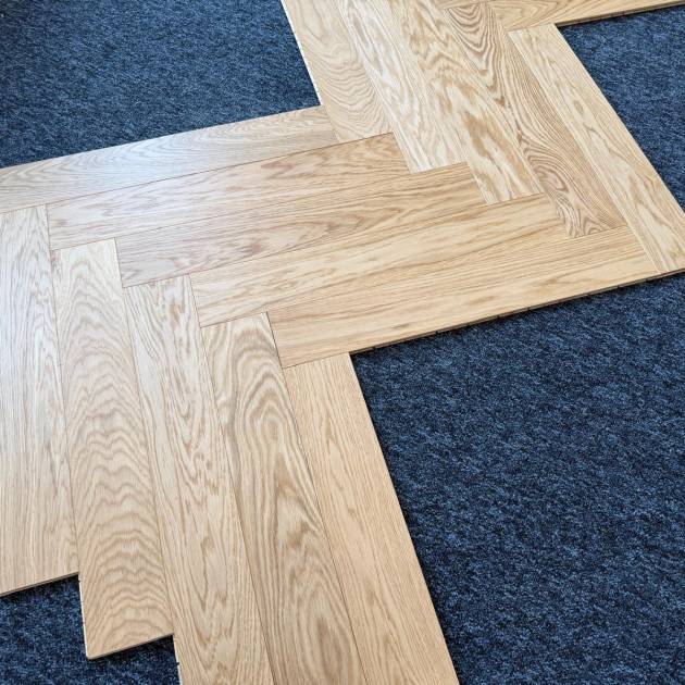 Jodełka klasyczna 11x100x600 Select, Lakier Neutral